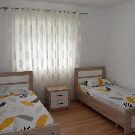 Apartment Orchidea *