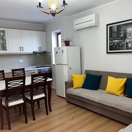 Orchidea Apartment *